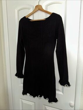 Black Long Sleeve Ruffle Hem Knit Dress